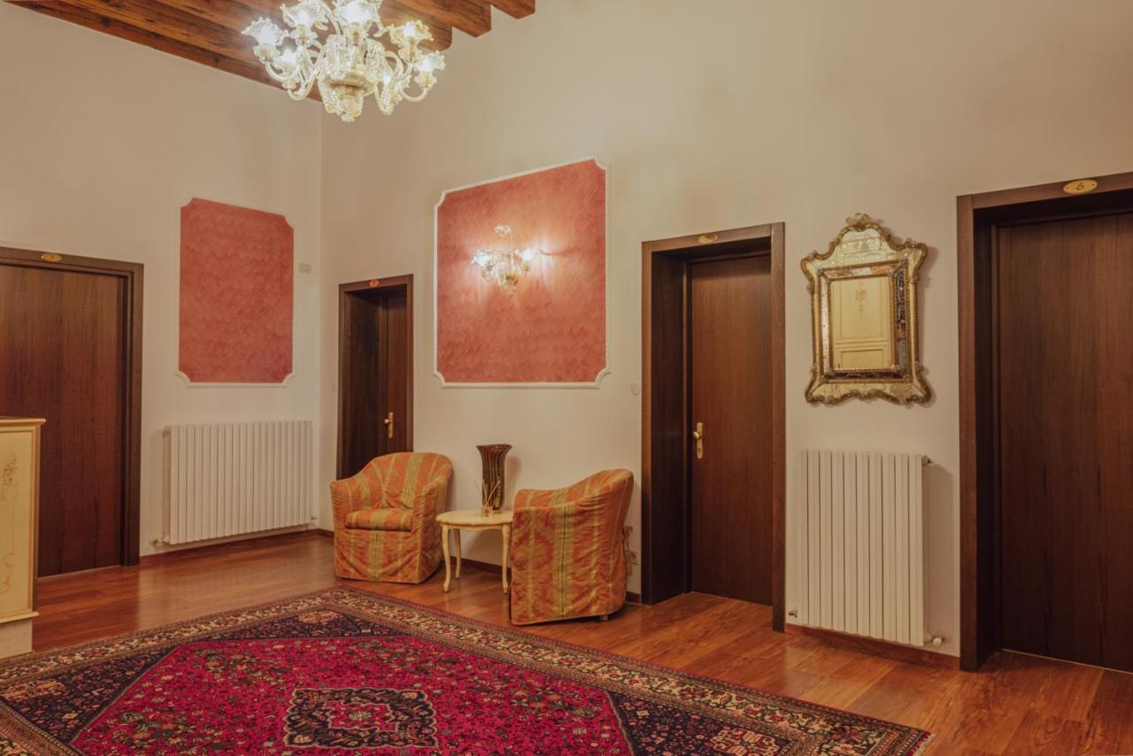 Hotel al Sotoportego Venezia Esterno foto