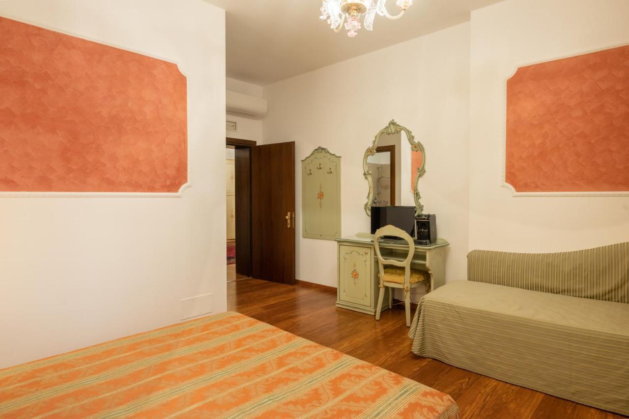 Hotel al Sotoportego Venezia Esterno foto