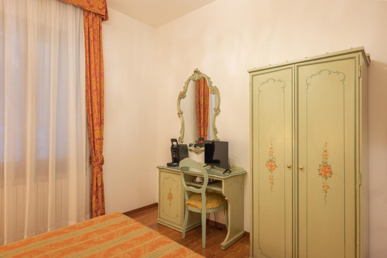 Hotel al Sotoportego Venezia Esterno foto