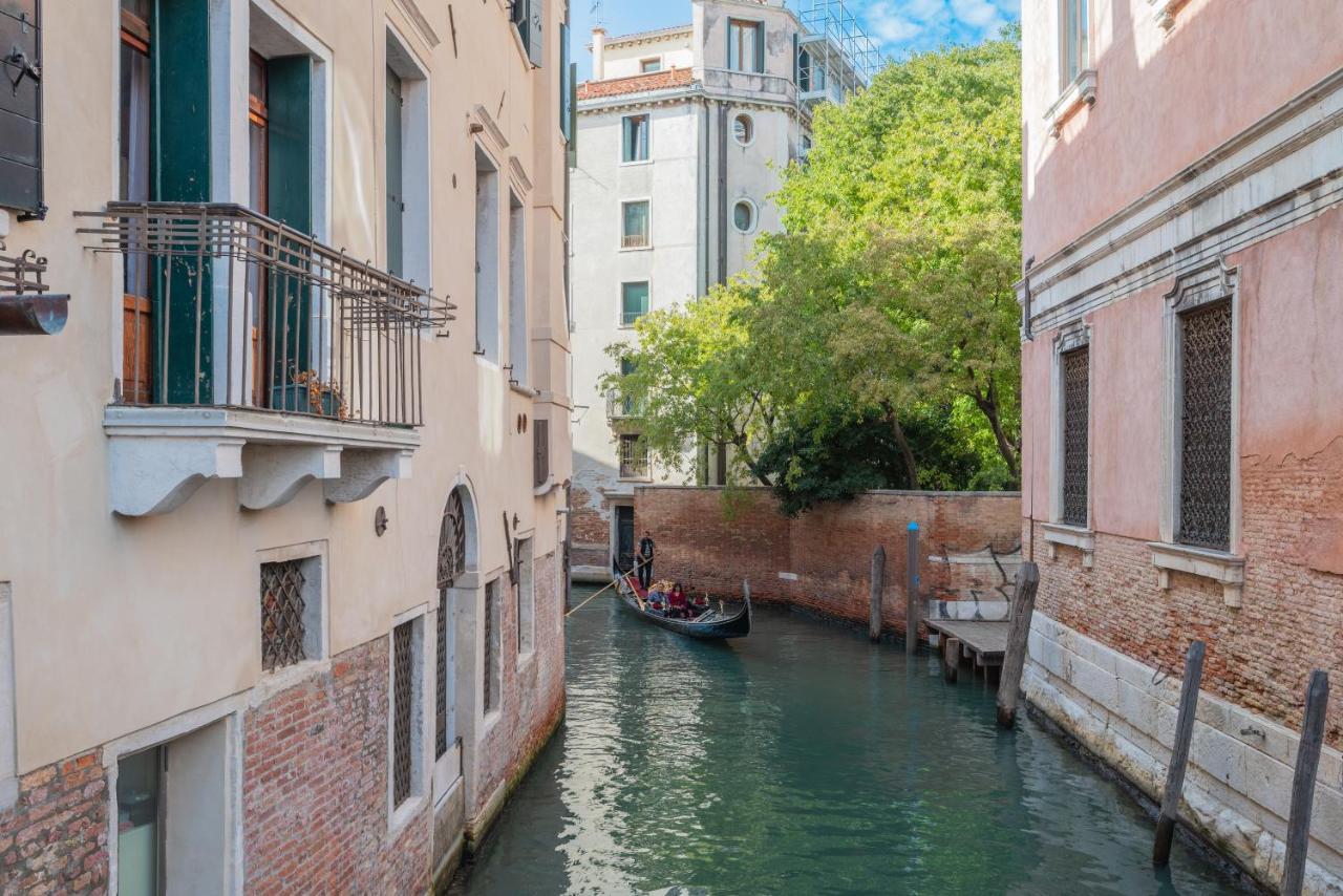Hotel al Sotoportego Venezia Esterno foto